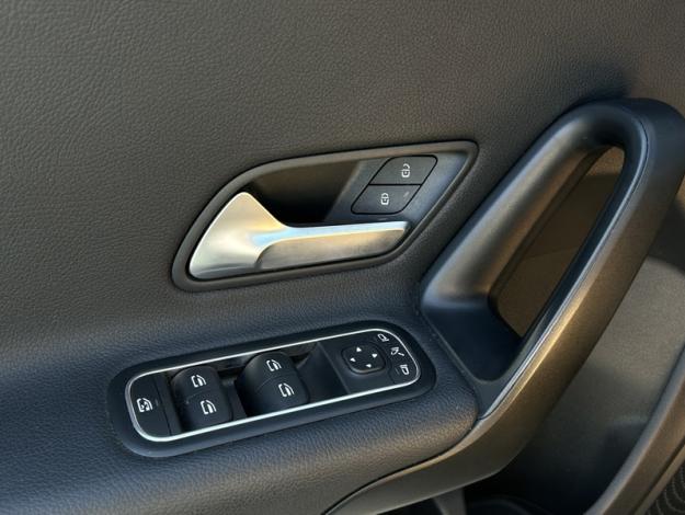MERCEDES-BENZ Classe A 180 d Business Line  