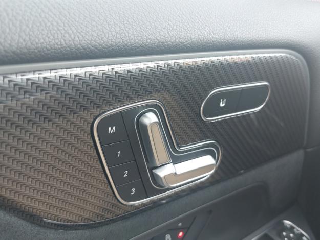 MERCEDES-BENZ GLA 250 e Hybrid EQ AMG Line  