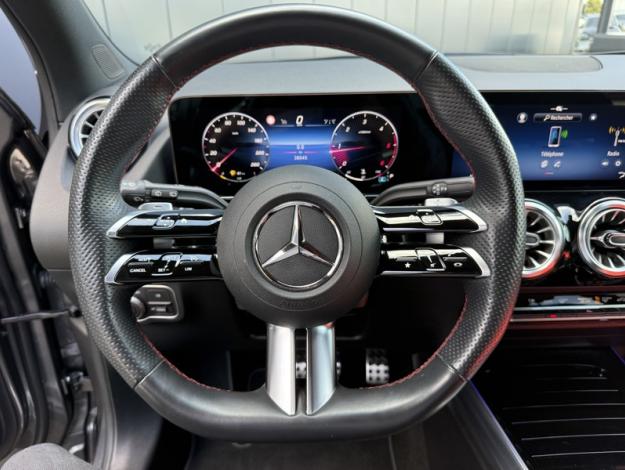 MERCEDES-BENZ GLA 200 d AMG Line  