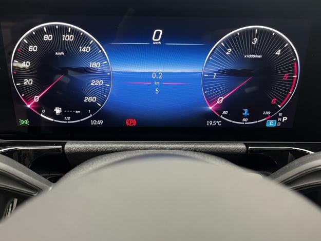 MERCEDES-BENZ GLA 200 d AMG Line  GLA 200 d AMG Line