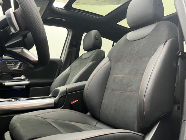 MERCEDES-BENZ GLA 200 d AMG Line  GLA 200 d AMG Line