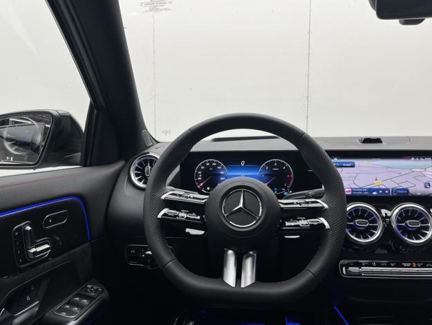 MERCEDES-BENZ GLA 200 d AMG Line  GLA 200 d AMG Line