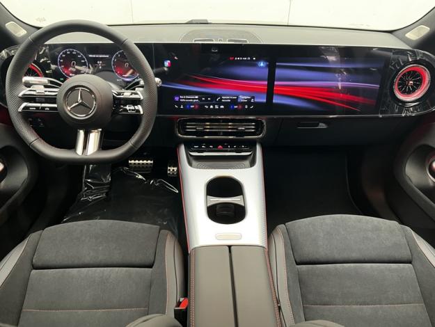 MERCEDES-BENZ CLA Coupé CLA 200 AMG Line  CLA 200 AMG Line