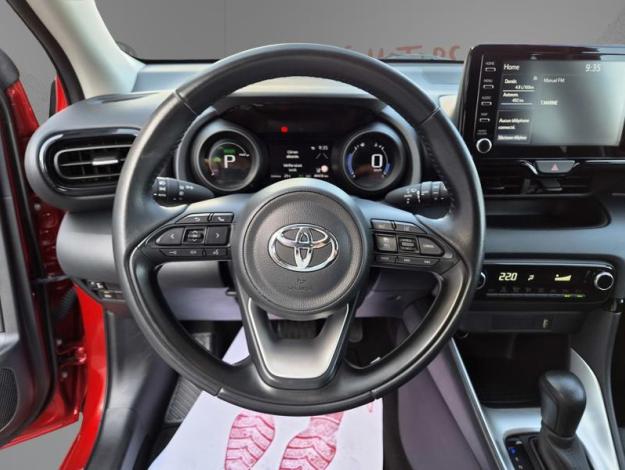 TOYOTA Yaris Hybride 116h Design  