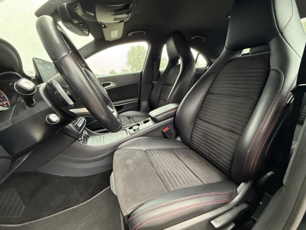 MERCEDES-BENZ CLA Coupé CLA 220 d 4MATIC Coupé BUSINESS EXECUTIVE EDITION  