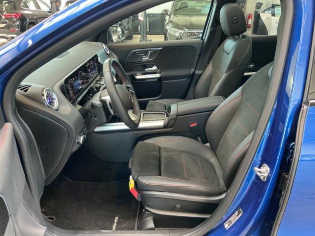 MERCEDES-BENZ GLA 180 AMG Pack Night Toit Pano  