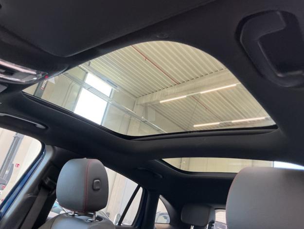 MERCEDES-BENZ GLA 180 AMG Pack Night Toit Pano  