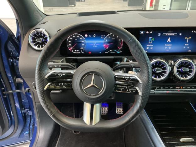 MERCEDES-BENZ GLA 180 AMG Pack Night Toit Pano  