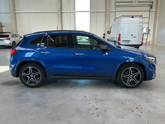 MERCEDES-BENZ GLA 180 AMG Pack Night Toit Pano  