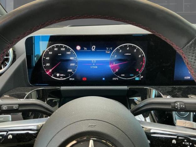 MERCEDES-BENZ GLA-Klasse GLA 180 Off-Roader