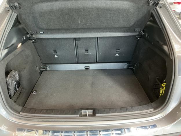 MERCEDES-BENZ GLA-Klasse GLA 180 Off-Roader