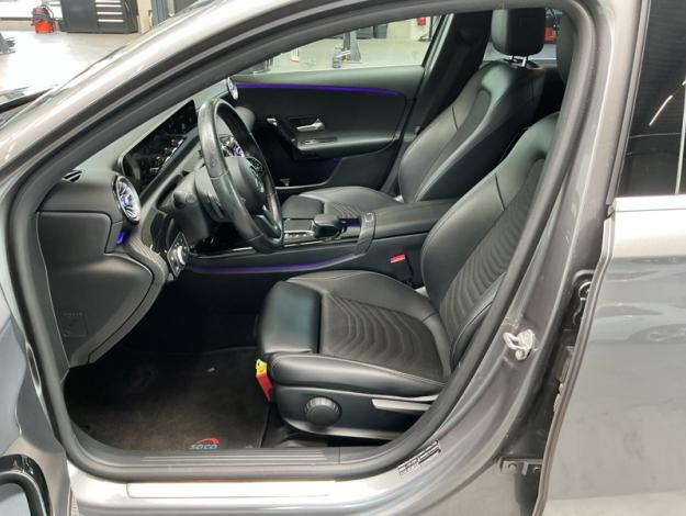 MERCEDES-BENZ A 180 d Luxury Line  