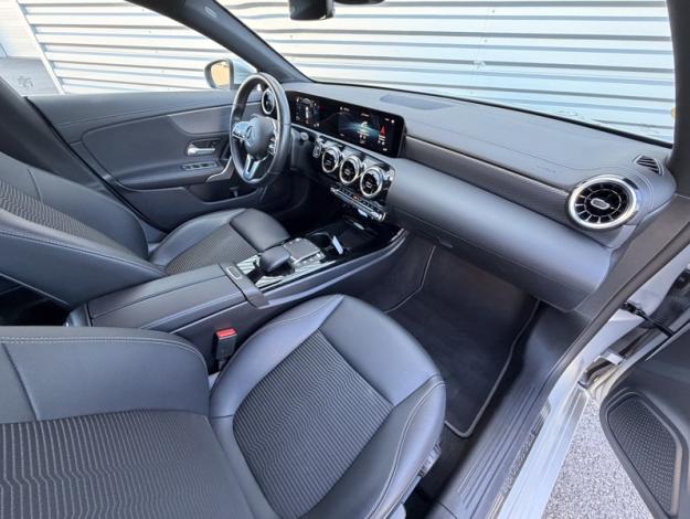 MERCEDES-BENZ CLA Shooting Brake CLA 200 d Shooting Brake Business Line  