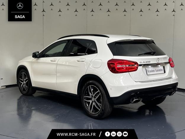 MERCEDES-BENZ GLA 220 CDI Sport Utility Vehicle  