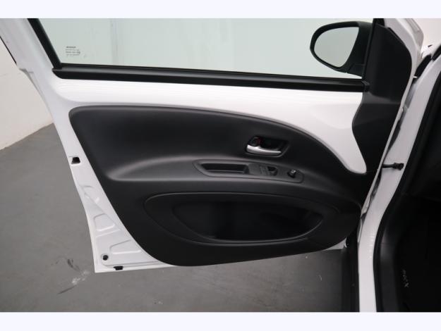 TOYOTA Aygo X 1.0 VVT-i 72 Dynamic MY23  