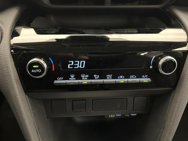 TOYOTA Yaris Cross 1.5 HYBRID 116H DYNAMIC   