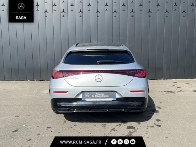 MERCEDES-BENZ CLA Shooting Brake 200 AMG Line   CLA Shooting Brake 200 AMG Line
