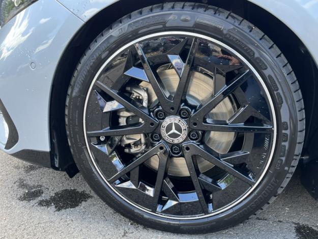 MERCEDES-BENZ CLA Shooting Brake 200 AMG Line   CLA Shooting Brake 200 AMG Line