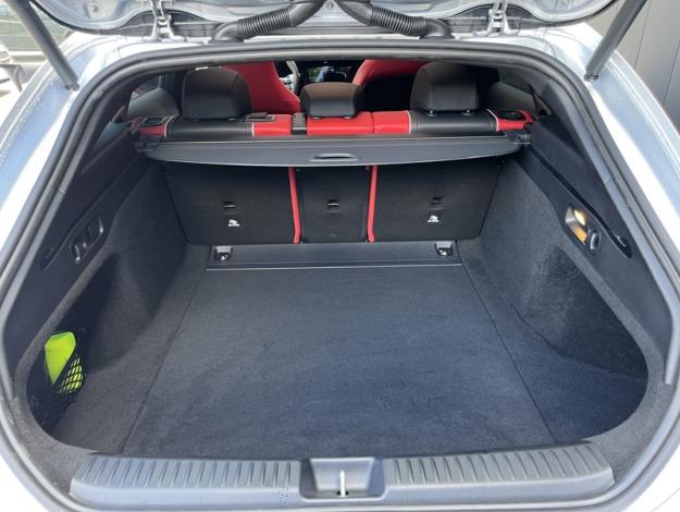 MERCEDES-BENZ CLA Shooting Brake 200 AMG Line   CLA Shooting Brake 200 AMG Line