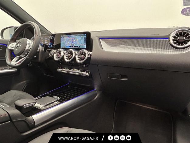 MERCEDES-BENZ GLA 200 AMG Line  