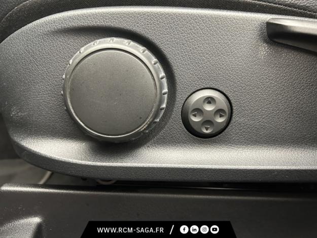 MERCEDES-BENZ GLA 200 AMG Line  