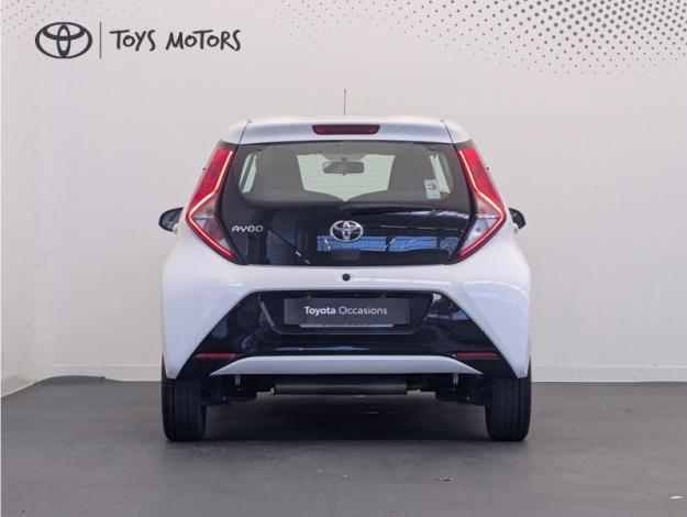 TOYOTA Aygo 1.0 VVT-i x-play  X-SHIFT
