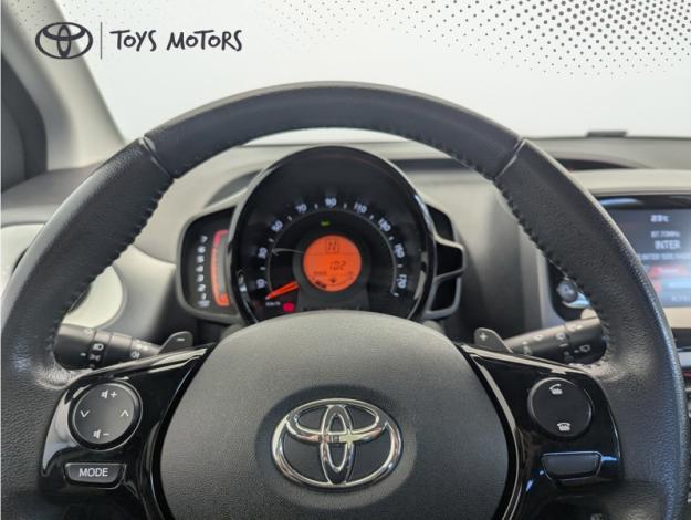 TOYOTA Aygo 1.0 VVT-i x-play  X-SHIFT