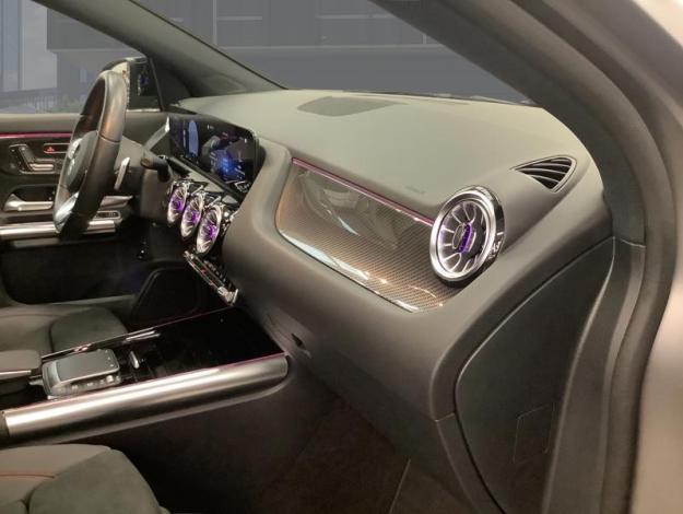 MERCEDES-BENZ GLA 250 e AMG Line  