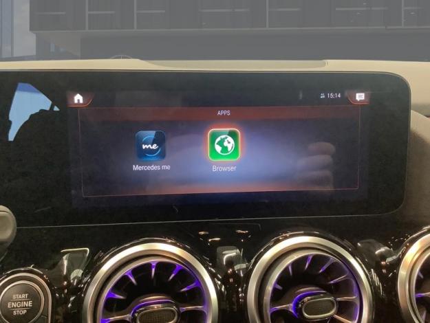 MERCEDES-BENZ GLA 250 e AMG Line  