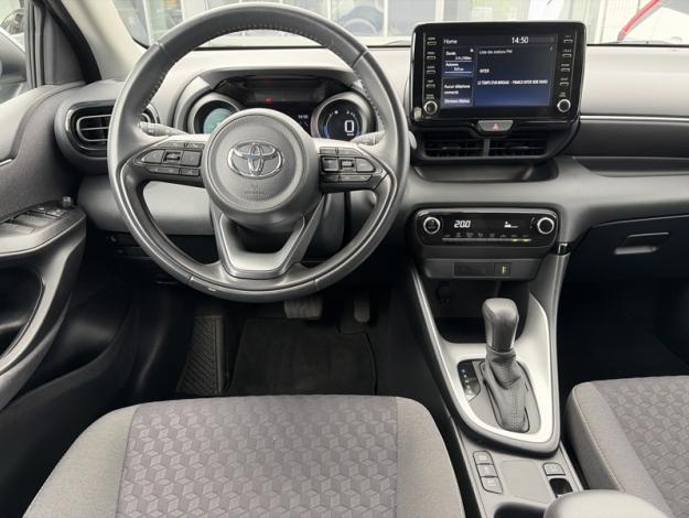 TOYOTA Yaris 116h Design  