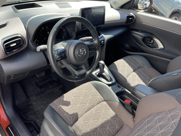 TOYOTA Yaris Cross 116 COLLECTION   