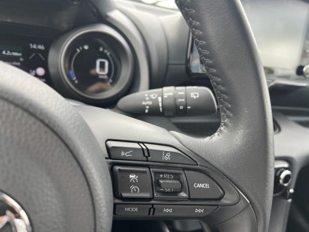 TOYOTA Yaris 116 Design  