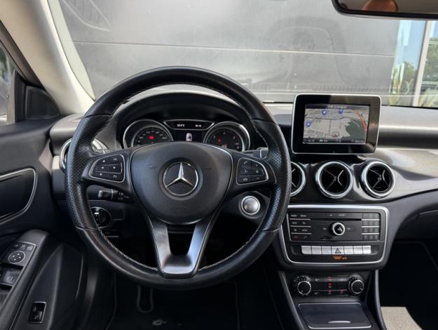 MERCEDES-BENZ CLA Shooting Brake CLA 200 d SB BUSINESS EDITION  