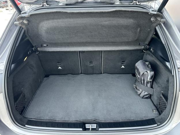 MERCEDES-BENZ GLA 200 d AMG Line  
