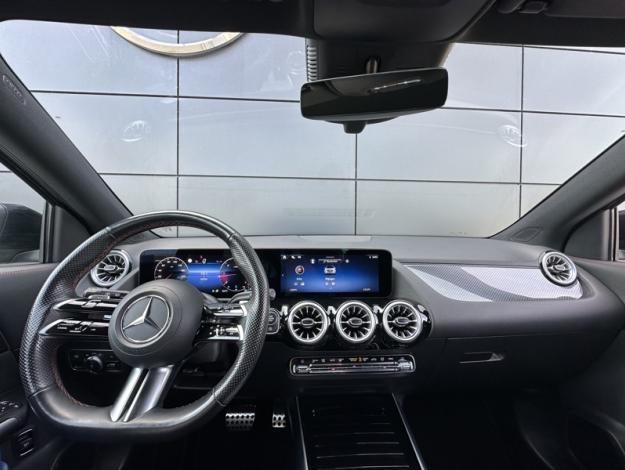 MERCEDES-BENZ GLA 200 d AMG Line  