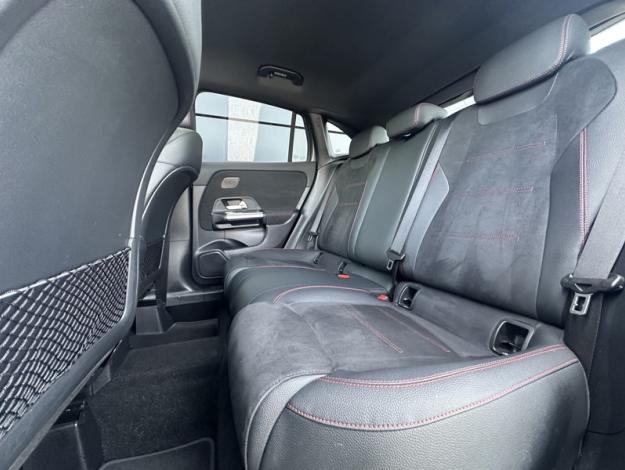 MERCEDES-BENZ GLA 200 d AMG Line  