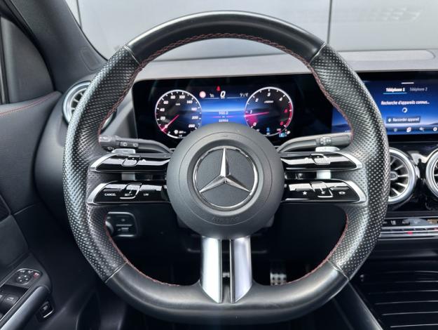 MERCEDES-BENZ GLA 200 d AMG Line  