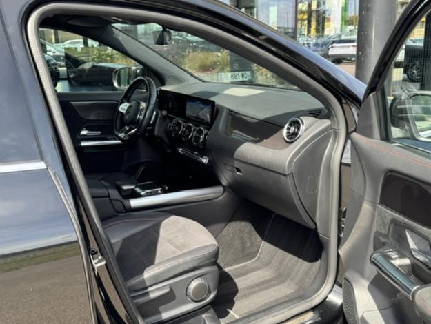 MERCEDES-BENZ GLA 200 d AMG Line  Classe GLA/ H247 GLA 200 d AMG Line