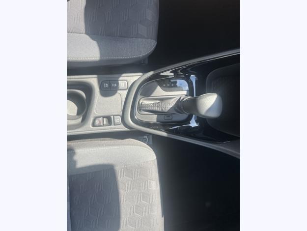 TOYOTA Yaris 116h Design  
