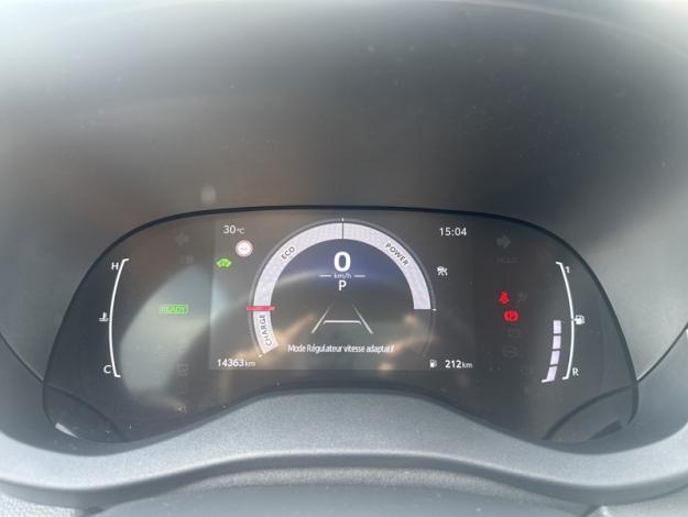 TOYOTA Yaris 116h Design  
