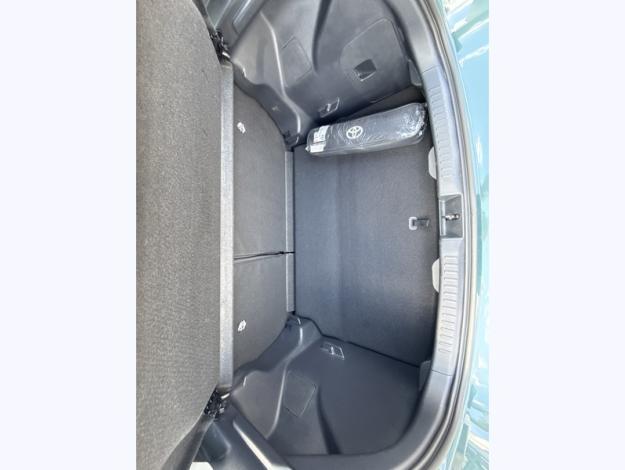 TOYOTA Yaris 116h Dynamic  