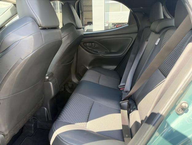 TOYOTA Yaris 130h Collection techno  