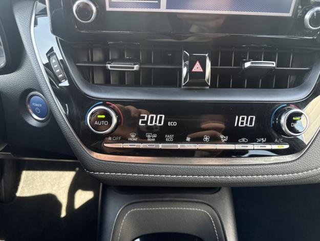 TOYOTA Corolla Touring Sports 122h Design  