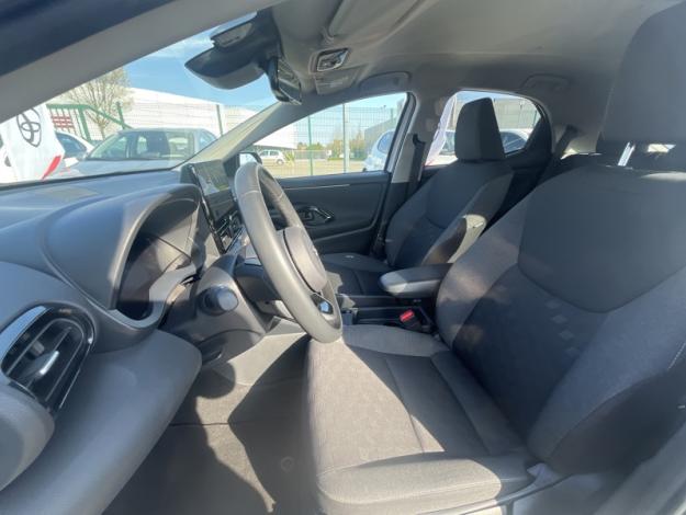 TOYOTA Yaris 116h Design  