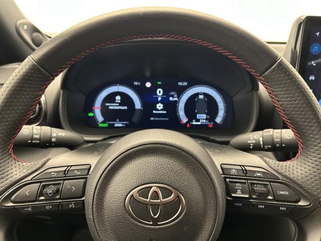 TOYOTA Yaris Cross 1.5 HYBRID 130H GR SPORT   TECHNO