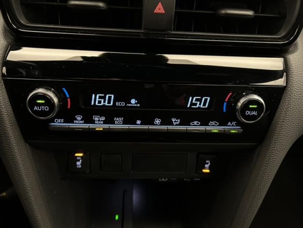 TOYOTA Yaris Cross 1.5 HYBRID 130H GR SPORT   TECHNO