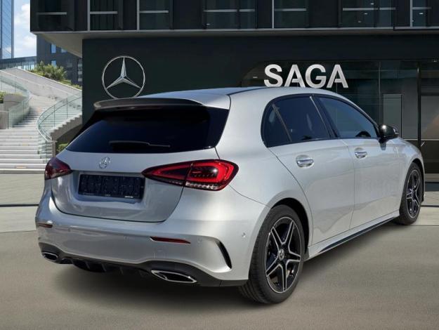 MERCEDES-BENZ A 180 AMG Pack Night Toit Pano  