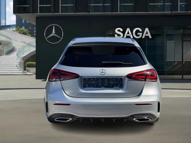 MERCEDES-BENZ A 180 AMG Pack Night Toit Pano  