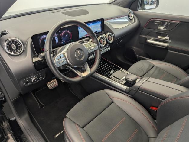 MERCEDES-BENZ GLA 200 AMG Line  