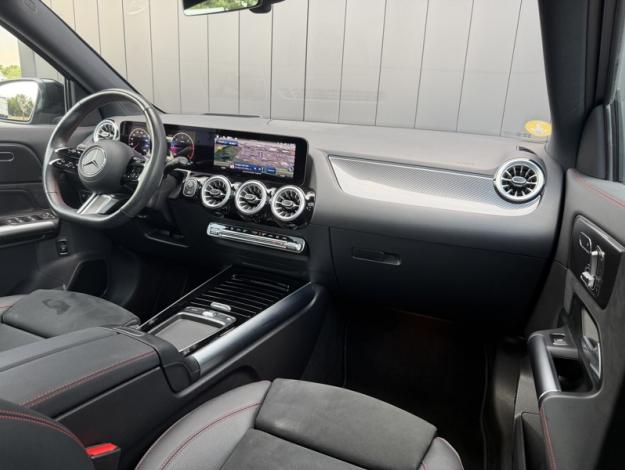 MERCEDES-BENZ GLA GLA 200 d AMG Line  GLA 200 d AMG Line